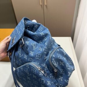 【AT3489】LVモノグラムデニムリュックサック。レトロで流行しており、ファッションで合わせやすいアイテムです。
