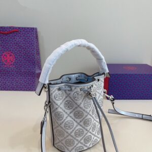 【AT3500】Tory Burch のクラシックなバケツバッグ、ファッションで幅広く使えるショルダーバッグ