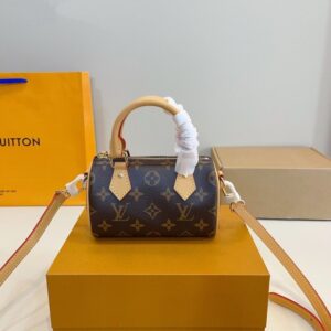 【AT3503】Louis Vuitton ミニ枕バッグ | クラシックなダミエ柄 | スタイリッシュで洗練された
