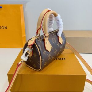 【AT3503】Louis Vuitton ミニ枕バッグ | クラシックなダミエ柄 | スタイリッシュで洗練された