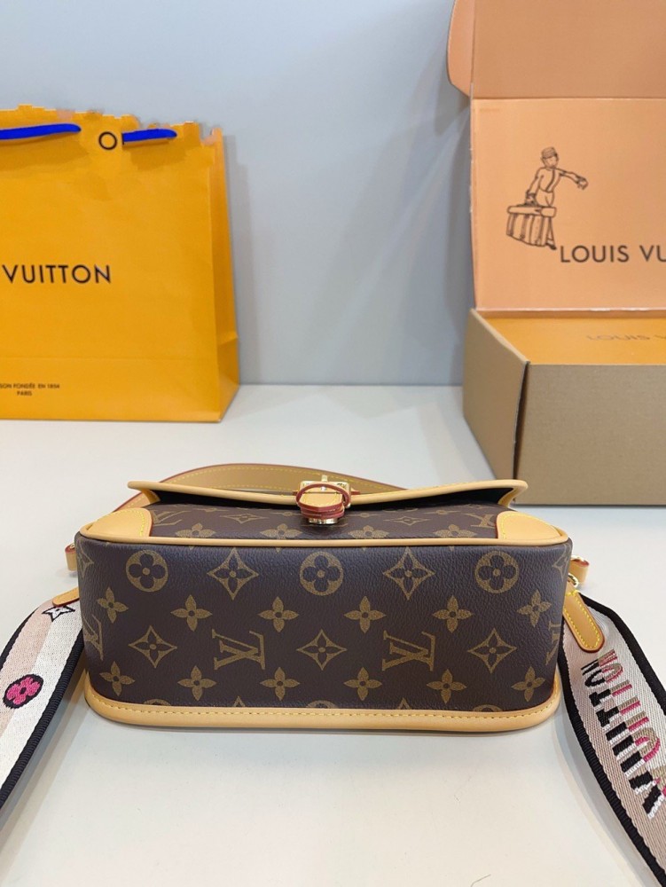【AT3504】Louis Vuitton クラシックなモノグラムキャンバスショルダーバッグ。時代を超えた最高級感。