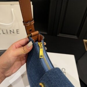 【AT3507】CELINE デニム AVA ジーンズの三日月バッグ。トレンドに合わせて。