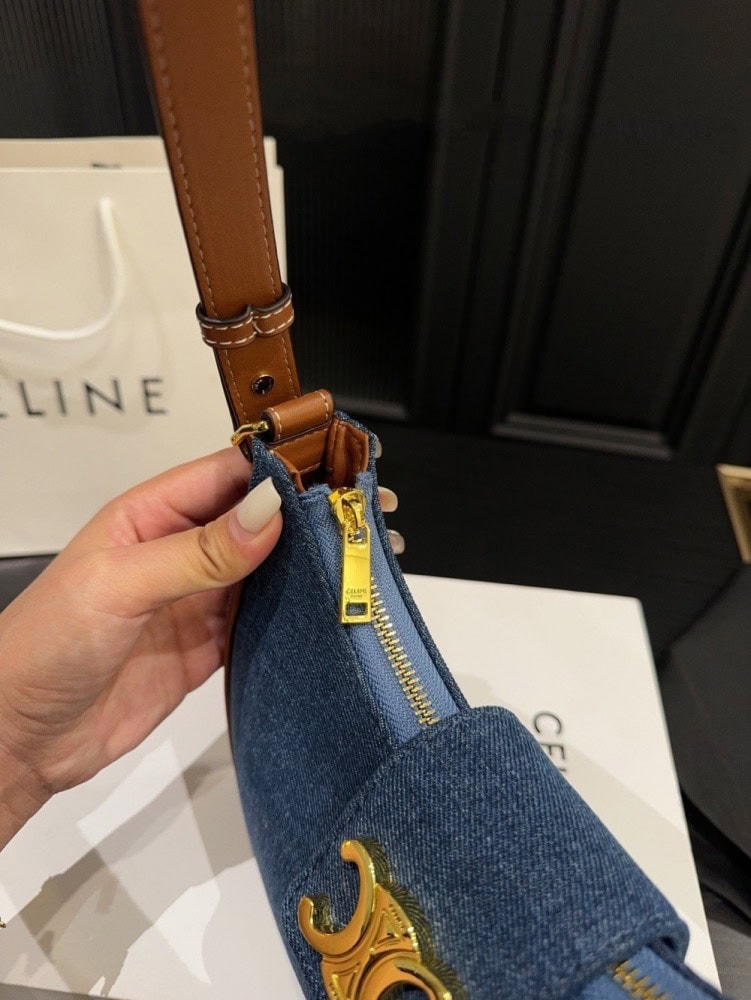 【AT3507】CELINE デニム AVA ジーンズの三日月バッグ。トレンドに合わせて。