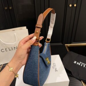 【AT3507】CELINE デニム AVA ジーンズの三日月バッグ。トレンドに合わせて。