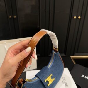 【AT3507】CELINE デニム AVA ジーンズの三日月バッグ。トレンドに合わせて。