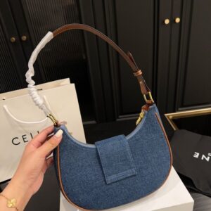 【AT3507】CELINE デニム AVA ジーンズの三日月バッグ。トレンドに合わせて。