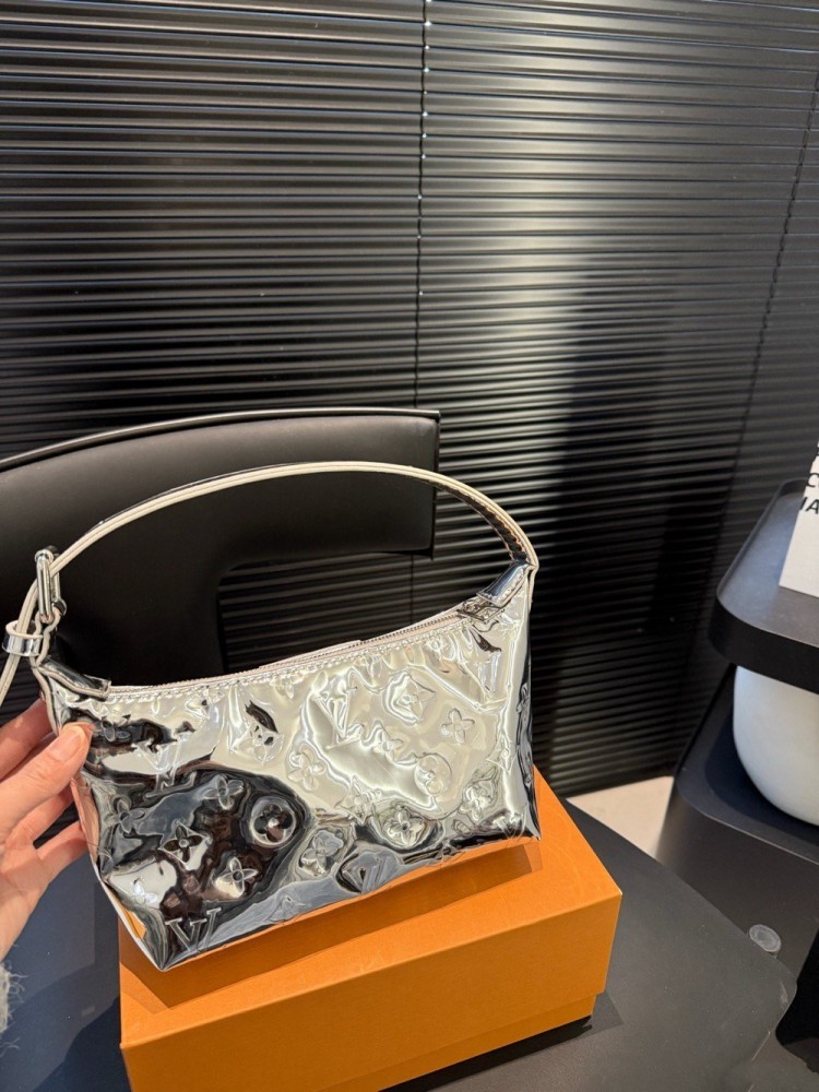 【AT3513】LV Mirror ミラー銀色ショルダーバッグ | クラシックなモノグラムデザイン | おしゃれで万能な使いやすさ