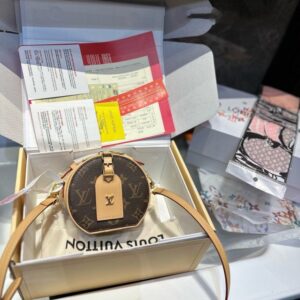 【AT3526】Louis Vuitton ルイ・ヴィトン ミニボワシャポー | クラシックモノグラムシングルショルダーショルダーバッグ | ヴィンテージで精巧