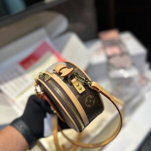 【AT3526】Louis Vuitton ルイ・ヴィトン ミニボワシャポー | クラシックモノグラムシングルショルダーショルダーバッグ | ヴィンテージで精巧