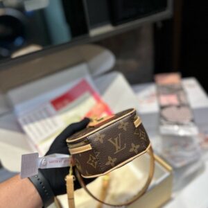 【AT3526】Louis Vuitton ルイ・ヴィトン ミニボワシャポー | クラシックモノグラムシングルショルダーショルダーバッグ | ヴィンテージで精巧