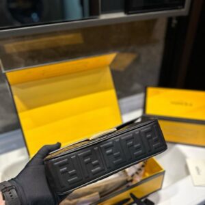 【AT3532】FendiのクラシックなFFモノグラムチェーンバッグ-ファッションで万能、エレガントで精巧