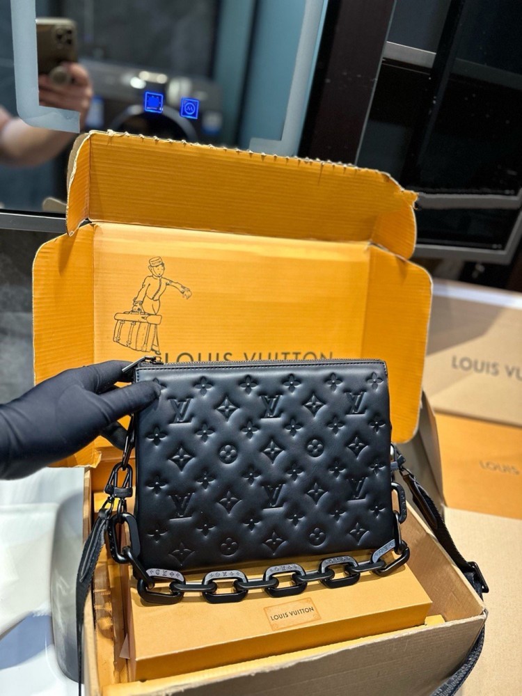 【AT3534】LV Coussin チェーンショルダーバッグ - クラシックなファッションで、どんな服にも合います。