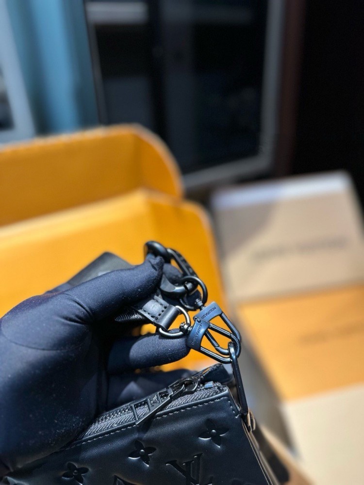 【AT3534】LV Coussin チェーンショルダーバッグ - クラシックなファッションで、どんな服にも合います。