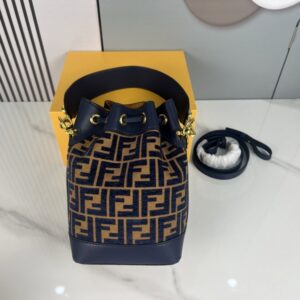 【AT3543】Fendi クラシック FF モノグラム バケツバッグ ビンテージキャンバスと牛革の組み合わせ オールマッチの紐付きバッグ ショルダーと斜め掛けの両用