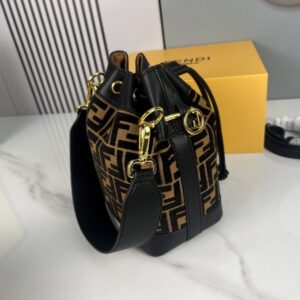 【AT3543】Fendi クラシック FF モノグラム バケツバッグ ビンテージキャンバスと牛革の組み合わせ オールマッチの紐付きバッグ ショルダーと斜め掛けの両用