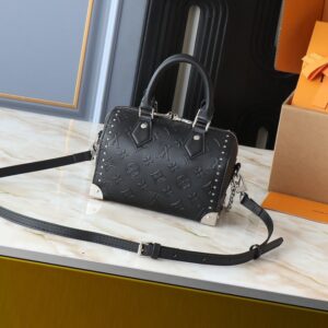 【AT3548】LVのハイエンドブラックリベットロック付きトートバッグ。ファッショナブルで万能なスクエアバッグ Louis Vuitton