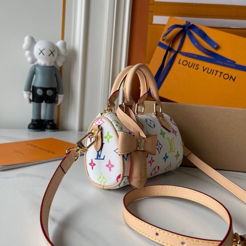 【AT3557】Louis VuittonのLV白いモノグラムミニクッションバッグ、ファッショナブルなリボンショルダー斜めがけハンドバッグ。