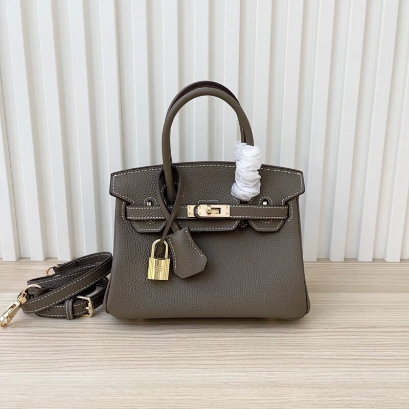 【AT3580】Hermes エルメスのクラシックなグレーのブラックバッグ。手提げ、肩にかけ、斜めがけにできます。