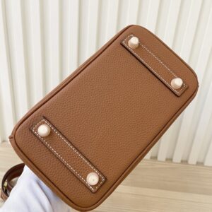 【AT3581】Hermes エルメスのクラシックなリザード柄牛革ケリーバッグ。ブラウンのハンドバッグ、ショルダーバッグ、斜め掛けバッグ。
