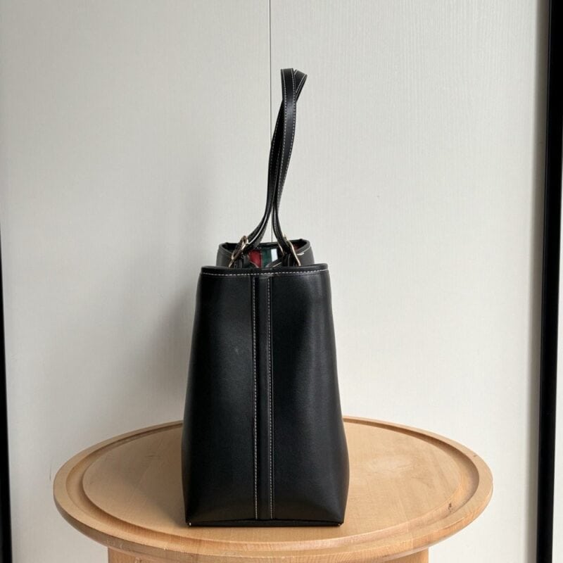 【AT3586】Gucci クラシックなブラック大容量トートバッグ - シンプルでおしゃれ、使い勝手抜群、コレクションに値する！