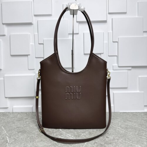 【AT3618】🍫👜 Miu Miuエレガントなブラウンレザートートバッグ-ファッションと実用性の完璧な融合