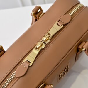 【AT3628】Miu Miuのクラシックなヴィンテージボストンバッグ🎀 エレガントで実用的