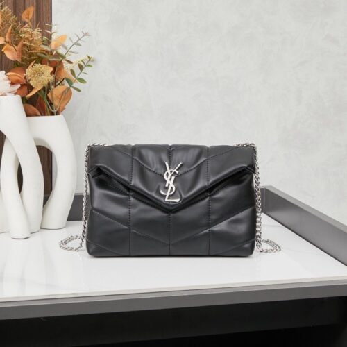 【AT3646】YSL SAINT LAURENTの定番Nikiシリーズの菱形チェーンバッグ