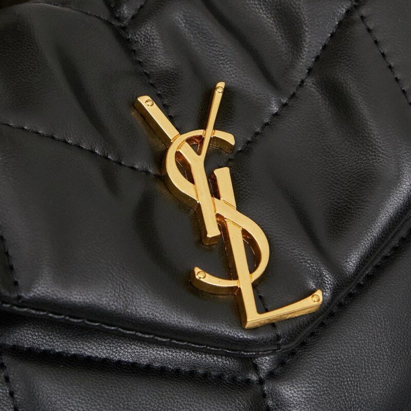 【AT3647】YSL セントローランのLoulou Puffyクラシックチェーンバッグ