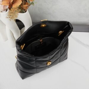 【AT3647】YSL セントローランのLoulou Puffyクラシックチェーンバッグ
