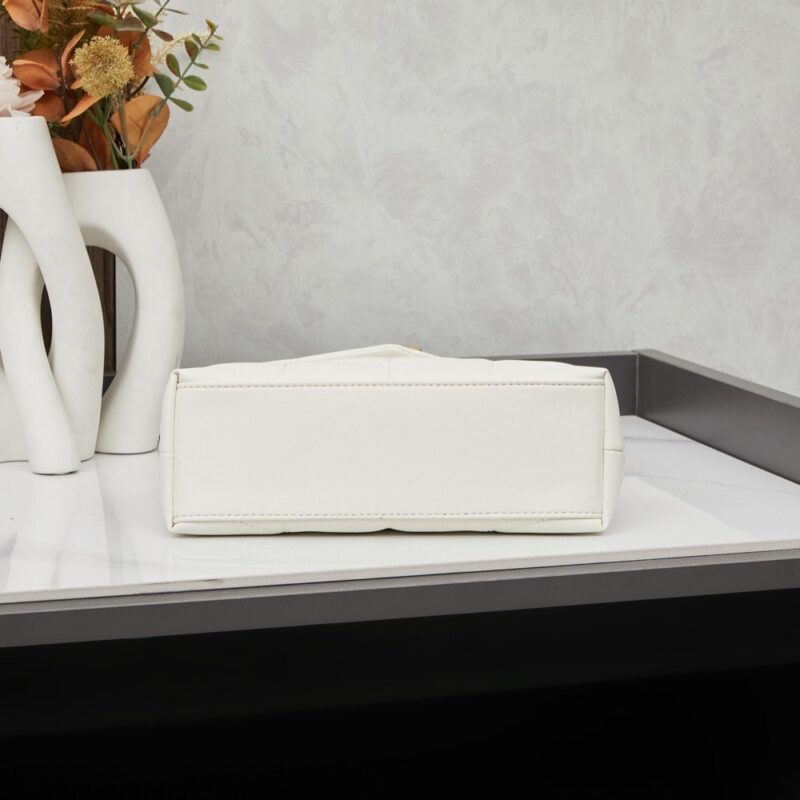 【AT3649】YSL Saint Laurent Loulou チェーンバッグ - プレミアムなヤギ革の贅沢なデザイン
