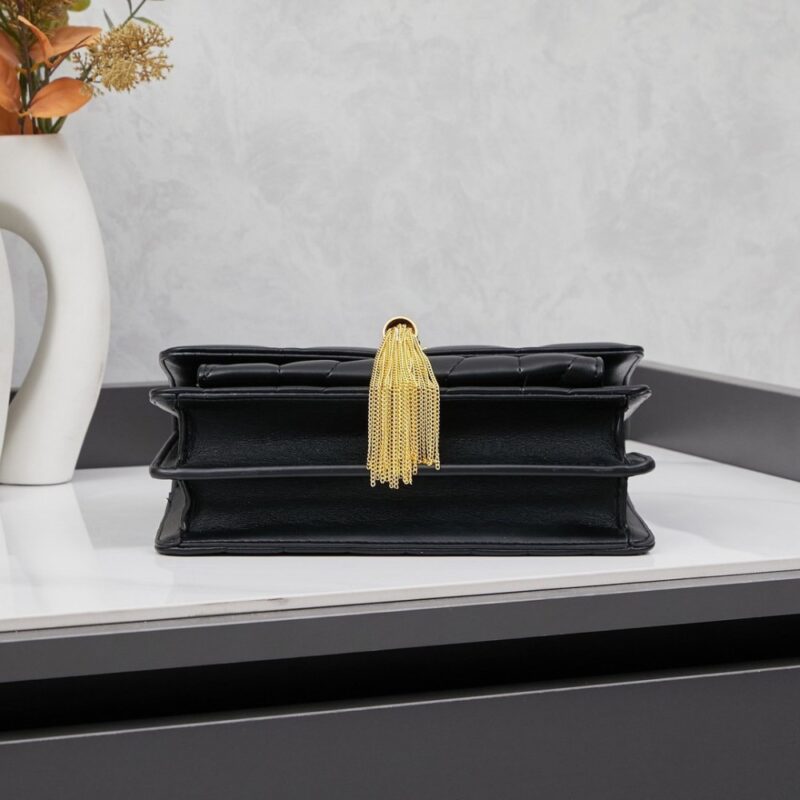 【AT3651】YSL SAINT LAURENT ゴールドフリンジチェーンバッグ