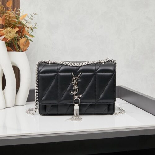 【AT3652】YSL Saint Laurentの贅沢なV字型ダイヤ柄チェーンバッグ - クラシックな銀のバックル ✨