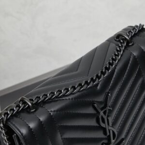 【AT3655】YSL サンローランパリのVickyブラックダイヤモンドチェーンバッグ✨