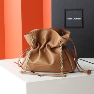【AT3663】YSL SAINT LAURENTの豪華なステッチ入りストリングバッグ