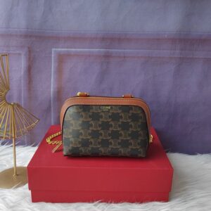 【AT3681】Celine セリーヌTriompheプリントショルダーバッグ👜
