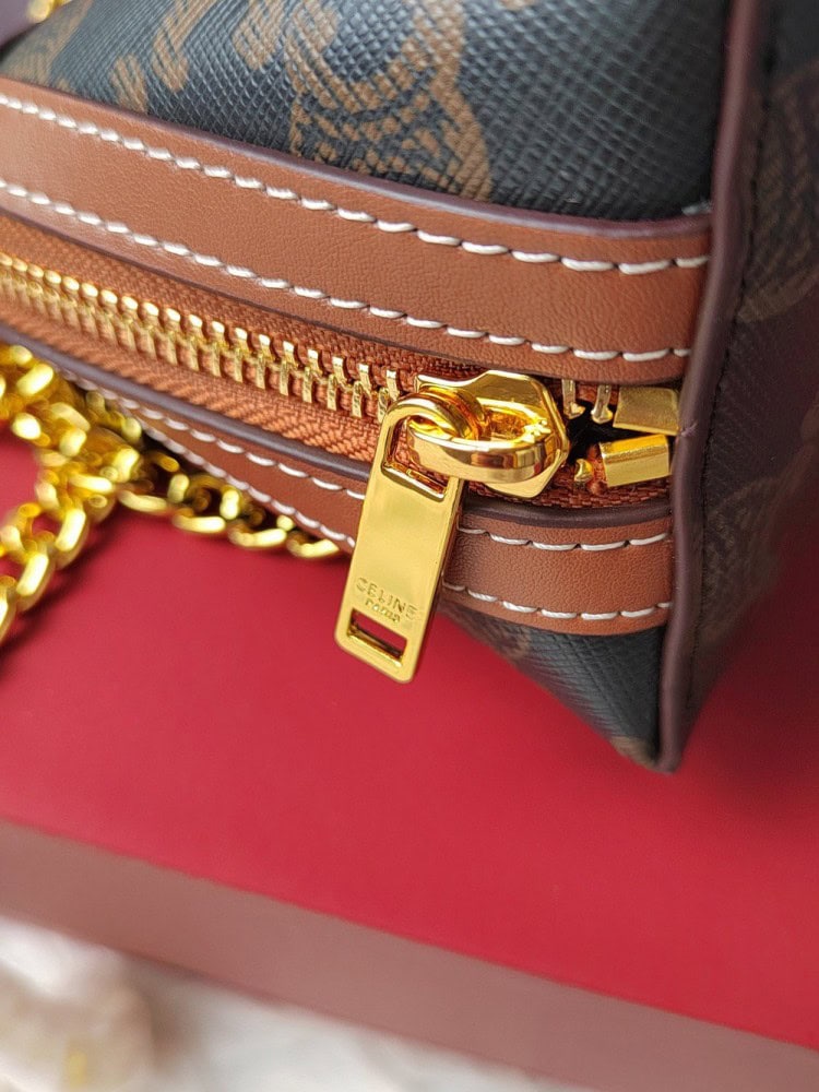 【AT3681】Celine セリーヌTriompheプリントショルダーバッグ👜