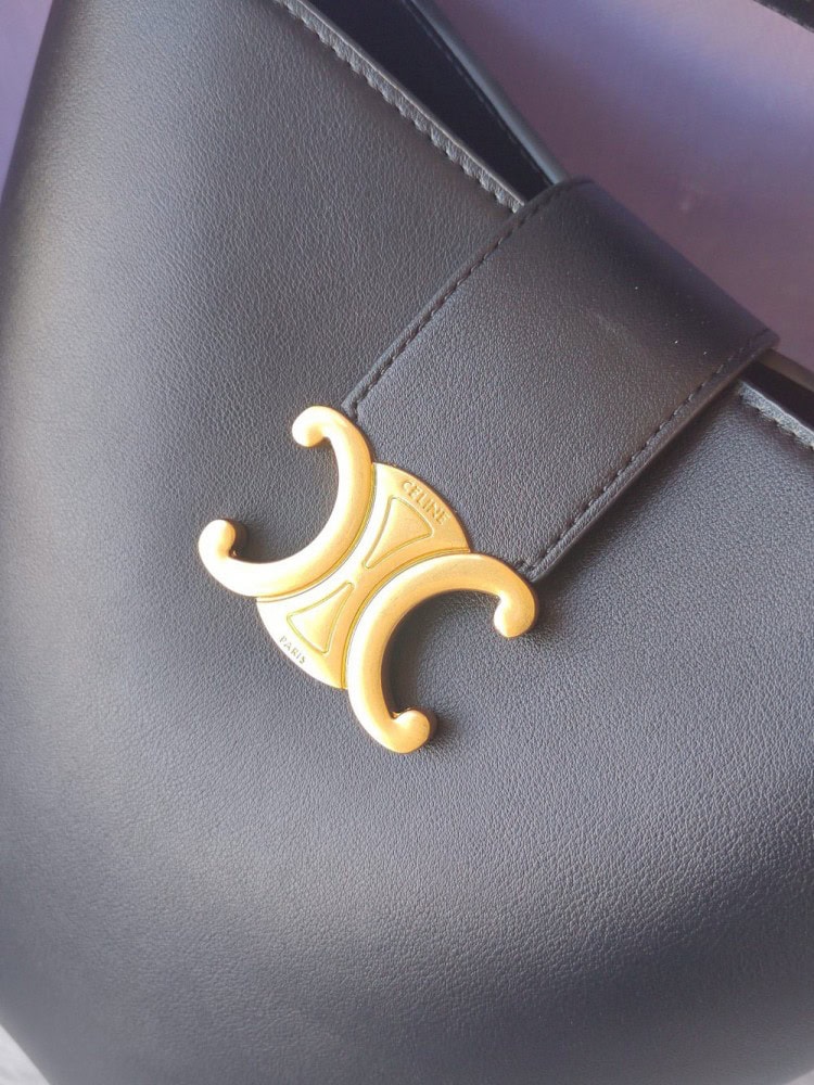 【AT3682】Celine Triomphe トートバッグ | クラシックなブラック