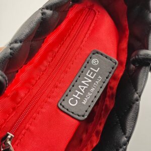 【AT3687】🖤 ChanelのクラシックなダブルCロゴとチェック柄のトートバッグ 🖤