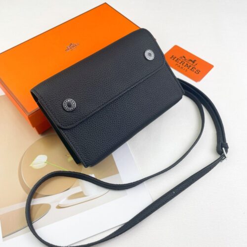 【AT3689】👜 HERMÈS Evelyne Mini メッセンジャーバッグ | クラシックでエレガント、フレンチラグジュアリー✨