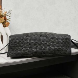 【AT3699】Prada プラダのダブルハンドル編みトートバッグ✨ ヴィンテージのブラック＆ゴールドスタイル👜 クラシックなデザインでどんなコーデにも合わせやすい✨