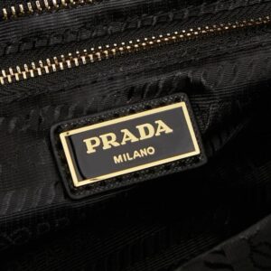 【AT3700】Pradaミニ編みトートバッグ✨ レトロなブラックゴールドデザイン👜 ラグジュアリーウェア 💫