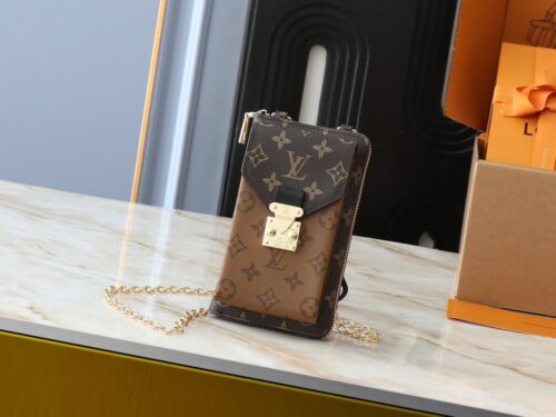 【AT3706】Louis Vuitton ルイ・ヴィトンのプティ・マルスプルは、ミニ郵便バッグです 💎