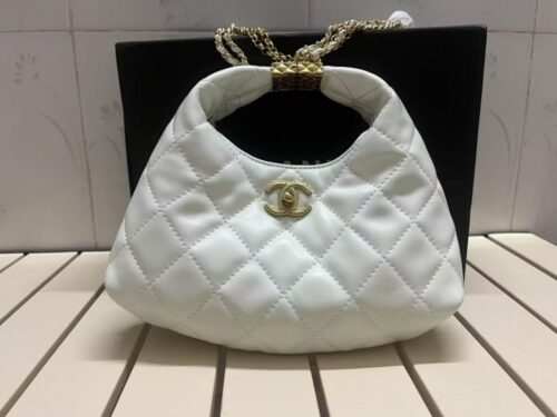 【AT3711】✨ Chanel クラシックラムスキンダイヤモンドチェーンバッグ ✨