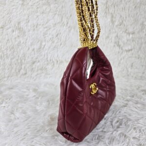 【AT3712】✨ Chanel クラシックなダイヤモンドチェーンバッグ | 豪華でエレガント ✨