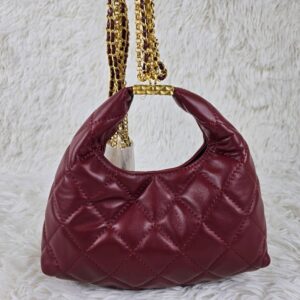 【AT3712】✨ Chanel クラシックなダイヤモンドチェーンバッグ | 豪華でエレガント ✨