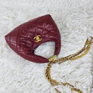 【AT3712】✨ Chanel クラシックなダイヤモンドチェーンバッグ | 豪華でエレガント ✨