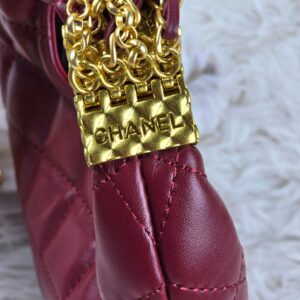 【AT3712】✨ Chanel クラシックなダイヤモンドチェーンバッグ | 豪華でエレガント ✨