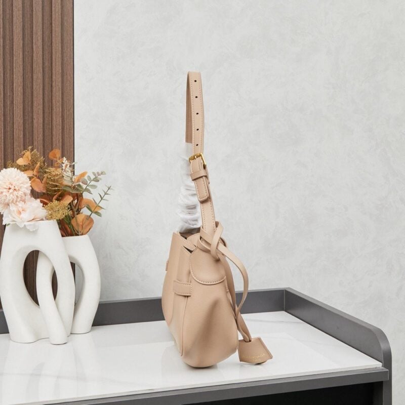 【AT3722】💫 Balenciaga ハイエンドスリングバッグ - レトロなエレガンス、モダンな魅力 💫