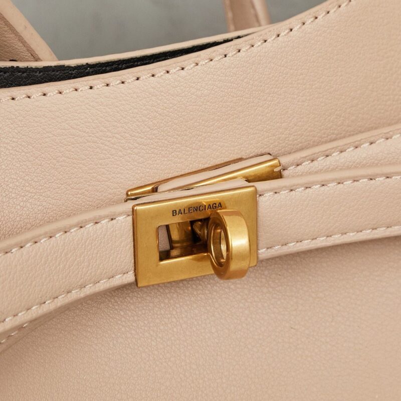 【AT3722】💫 Balenciaga ハイエンドスリングバッグ - レトロなエレガンス、モダンな魅力 💫