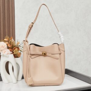 【AT3725】✨Balenciaga Paris クラシックなロック付きショルダーバッグ✨